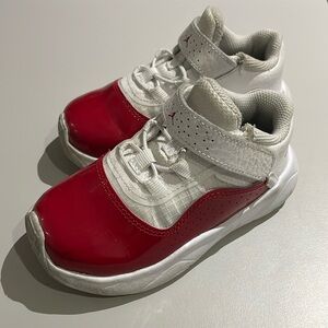 Jordan 11 CMFT Low, Size 8C